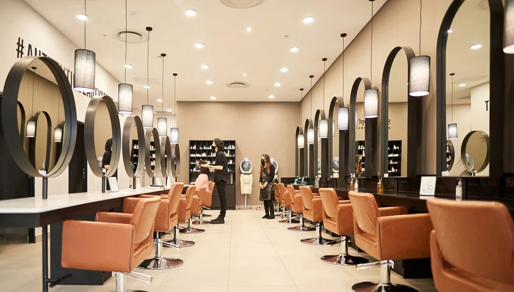 Hair Extensions Trends 2025: Pivotal Elements for Salon Flourishing